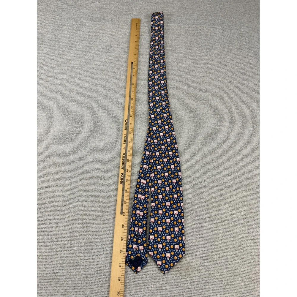 Vineyard Vines Mens Navy Blue Basketball Silk Tie Hoop Game Strategy USA Made